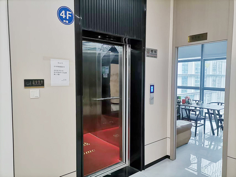 公司电梯